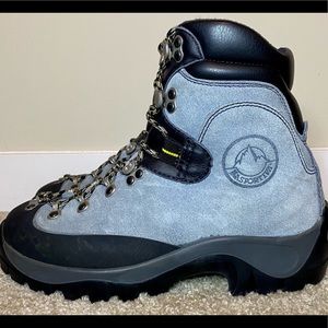 LA Sportiva Hiking Boot Women’s 8.5 Blue Like New